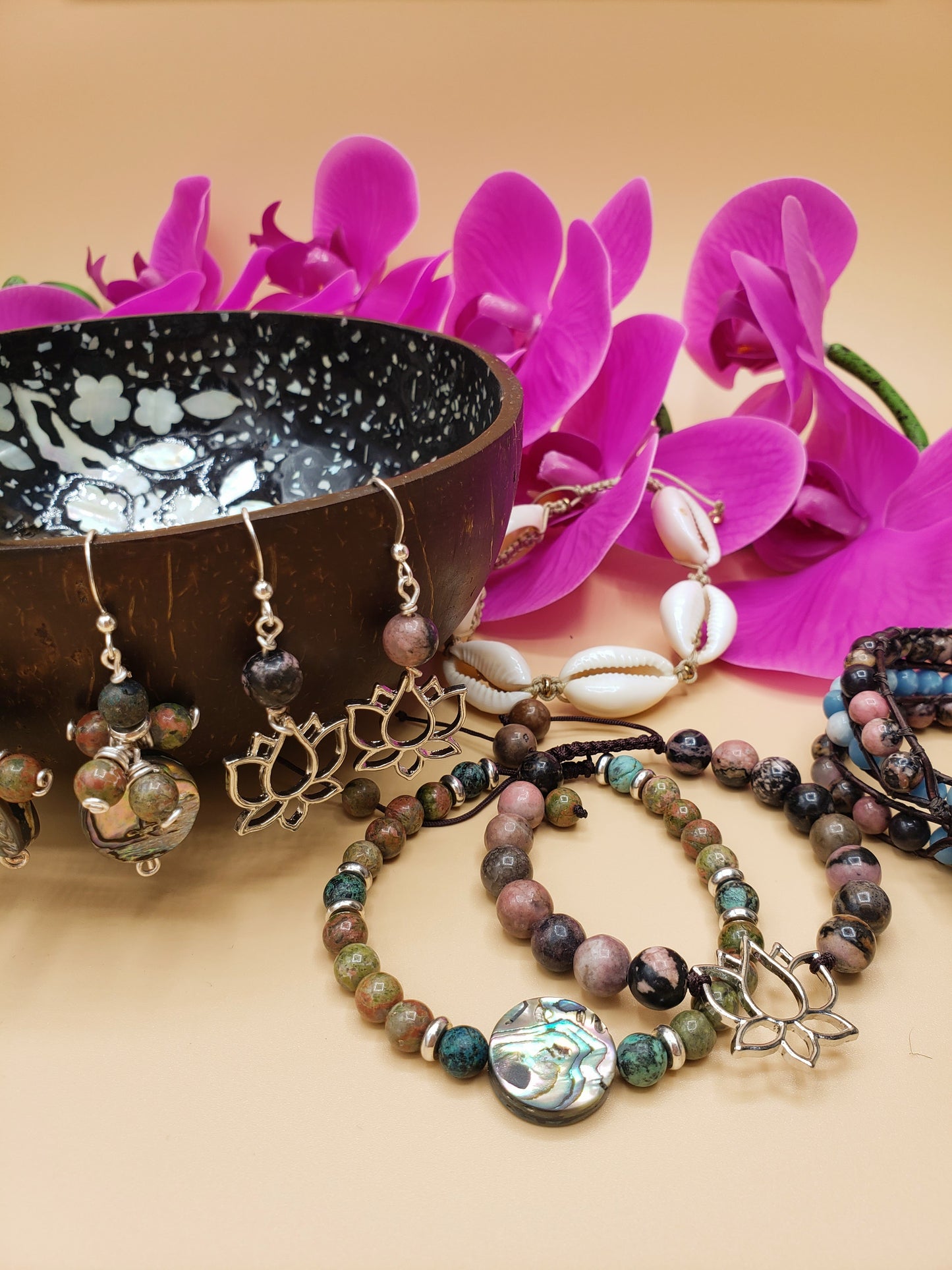 Unakite, Jasper ("African Turquoise"), and Abalone Shell Bracelet