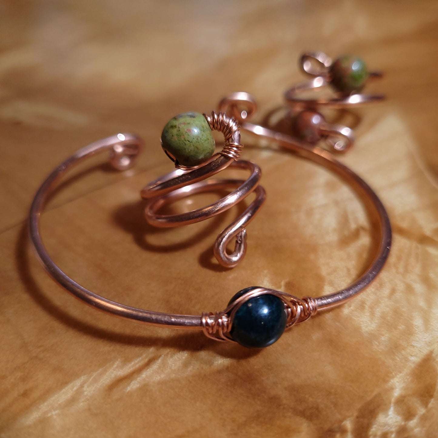 Single Stone Copper Bangle